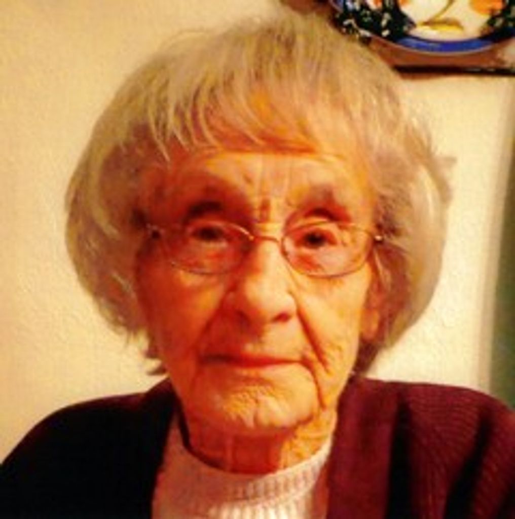 Elizabeth M Milcarek