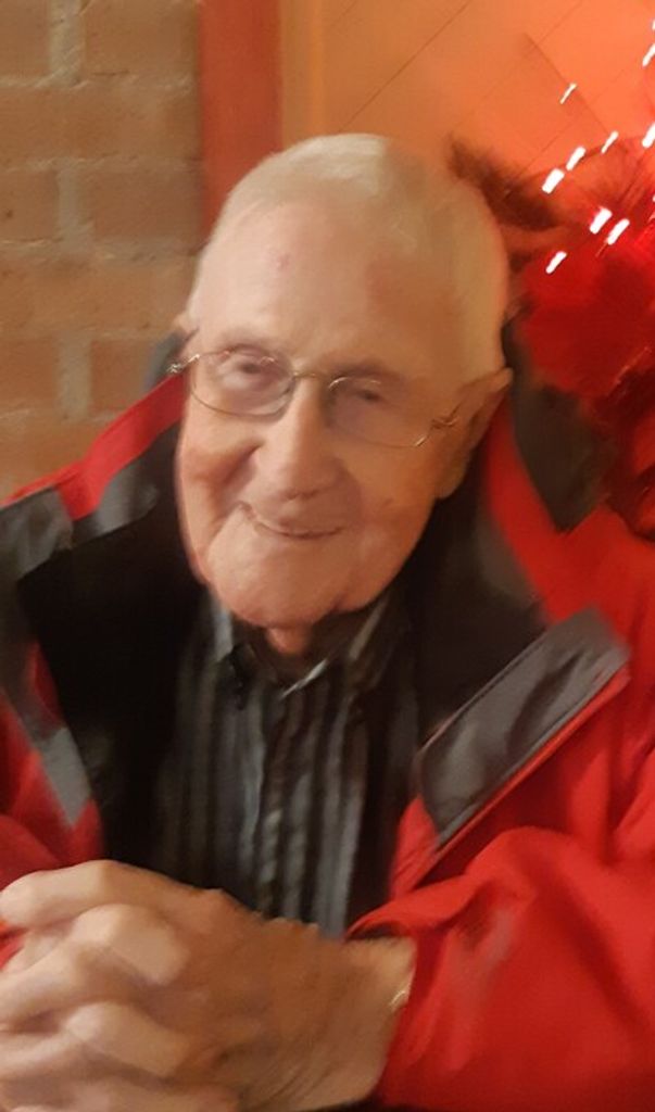 Gordon Hillier Profile Photo