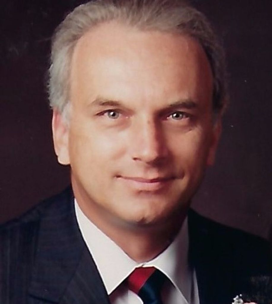 Richard W Alexander