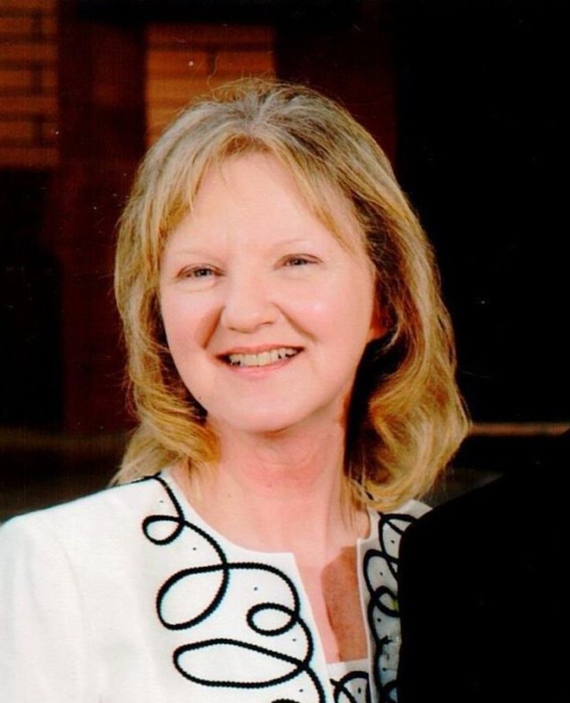Linda M Cholewinski