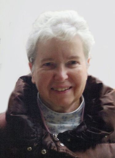 Roberta Seavey photo gallery thumbnail 2 of 61