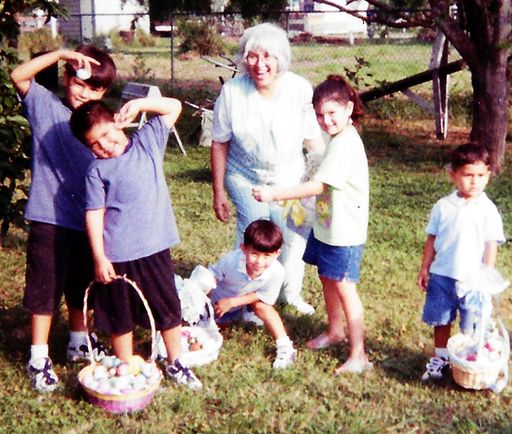 Yolanda C. Gonzalez photo gallery thumbnail 118 of 357