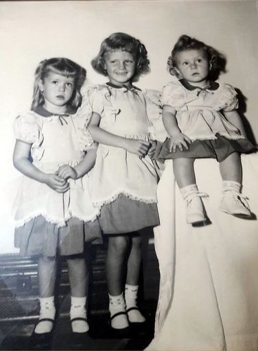 Wendy Palomo photo gallery thumbnail 3 of 173
