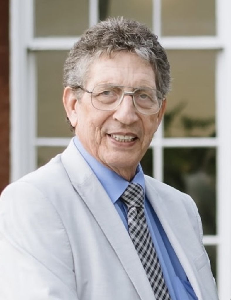 Louie Marshall Lyle Profile Photo