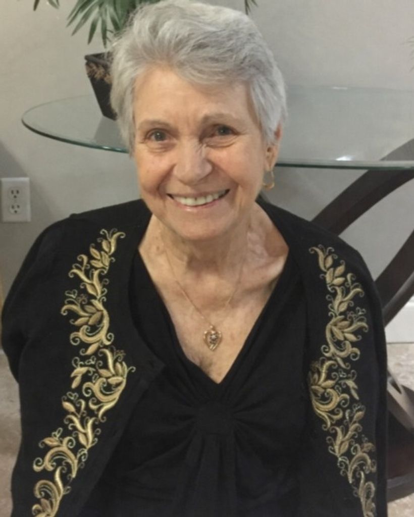 Maria Luisa Castro Profile Photo