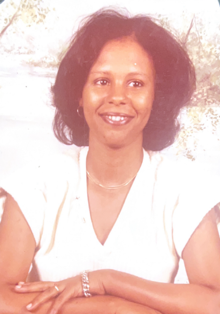 Linda Woods Profile Photo