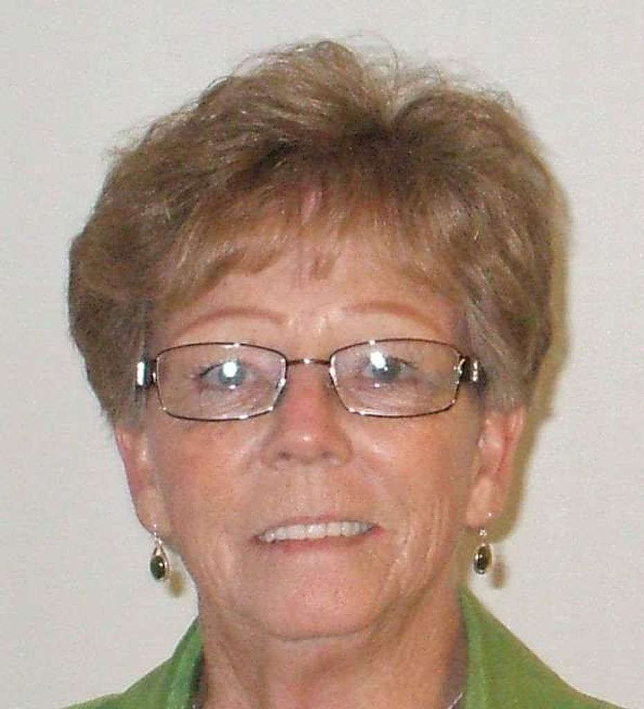 Dolores Virginia (Hoots)  Tyre