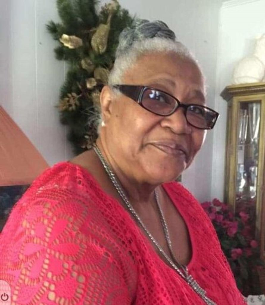 Reverend Ocia Devane Hooper Profile Photo