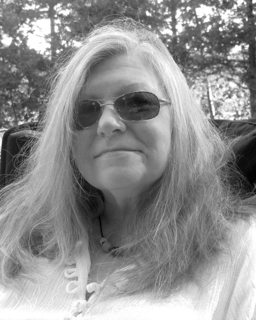 Eileen Mary Crosby Profile Photo
