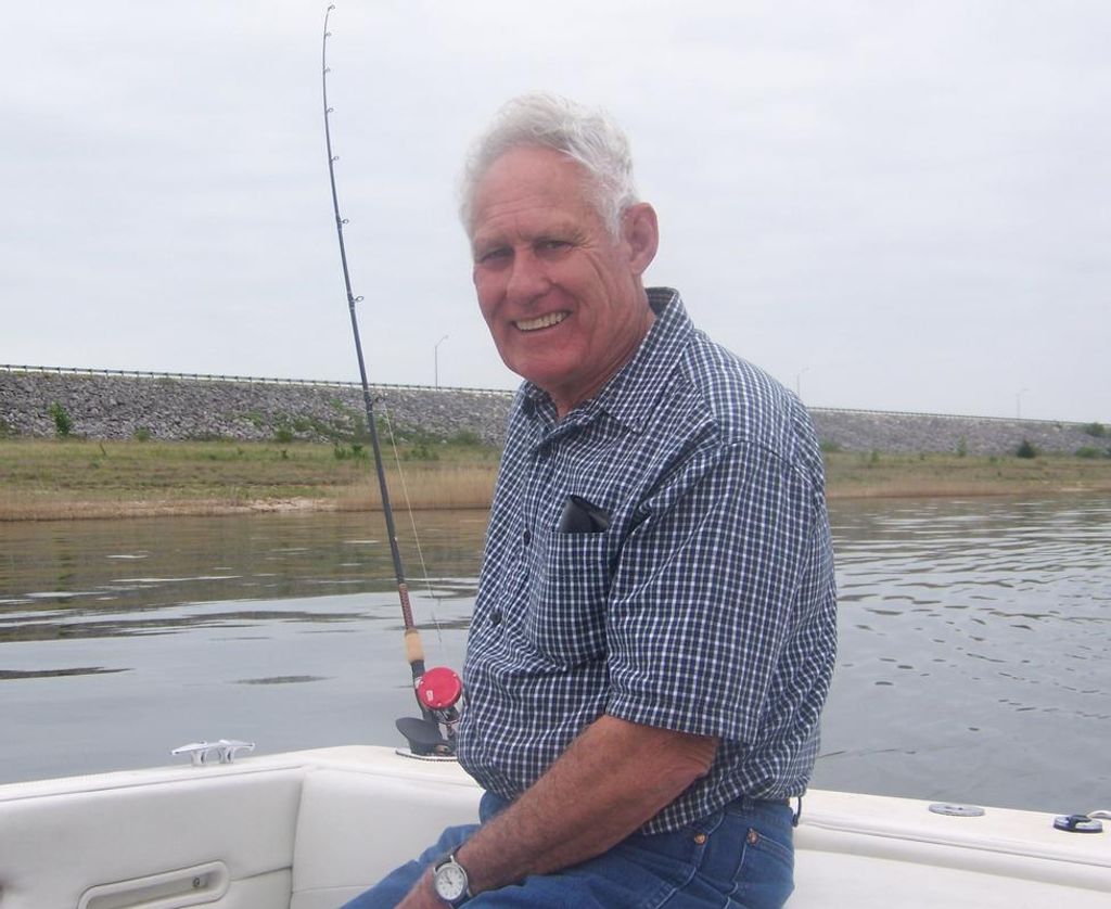 Charlie Hajek, Jr. Profile Photo
