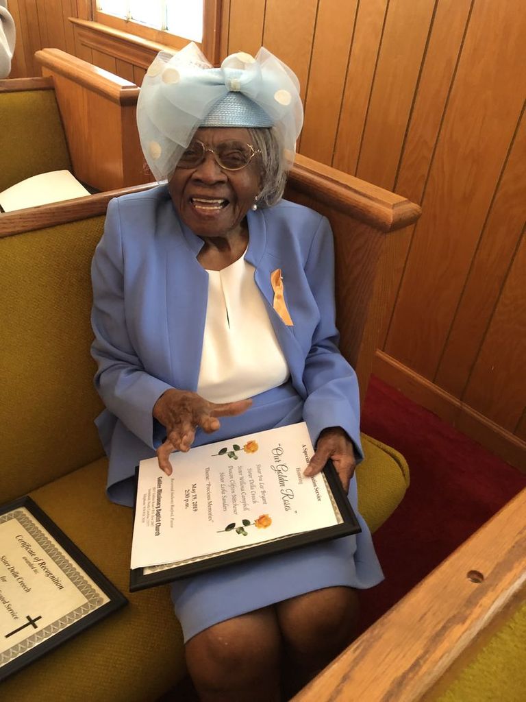 Leola Mae Robinson Sanders