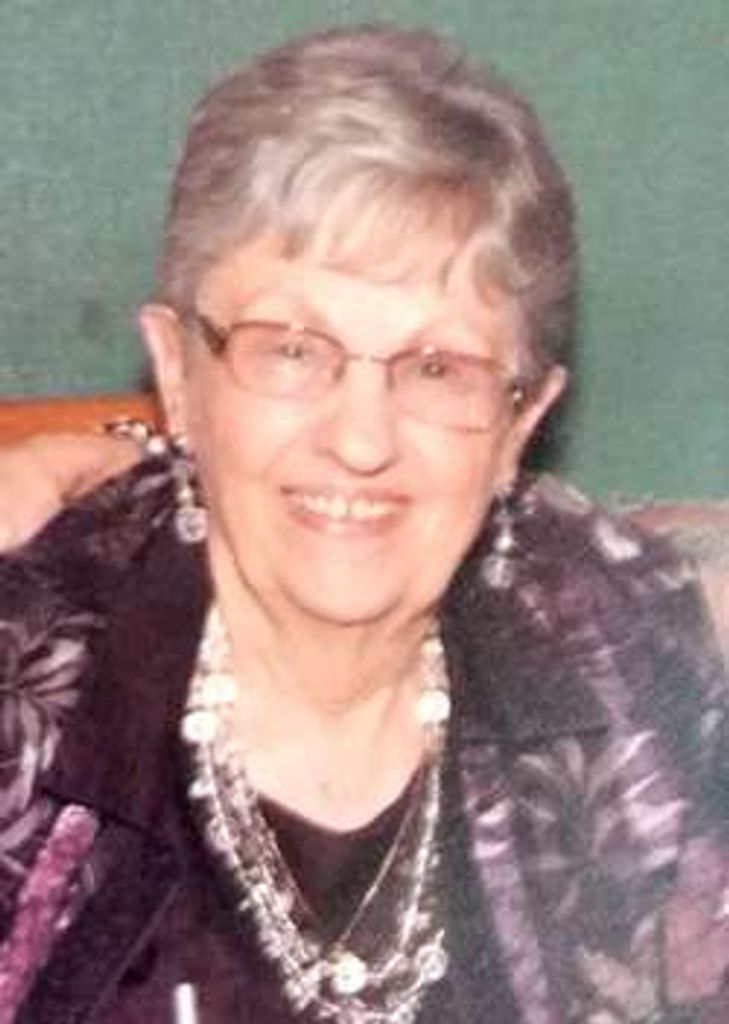 Elizabeth (Liz)  Woosley