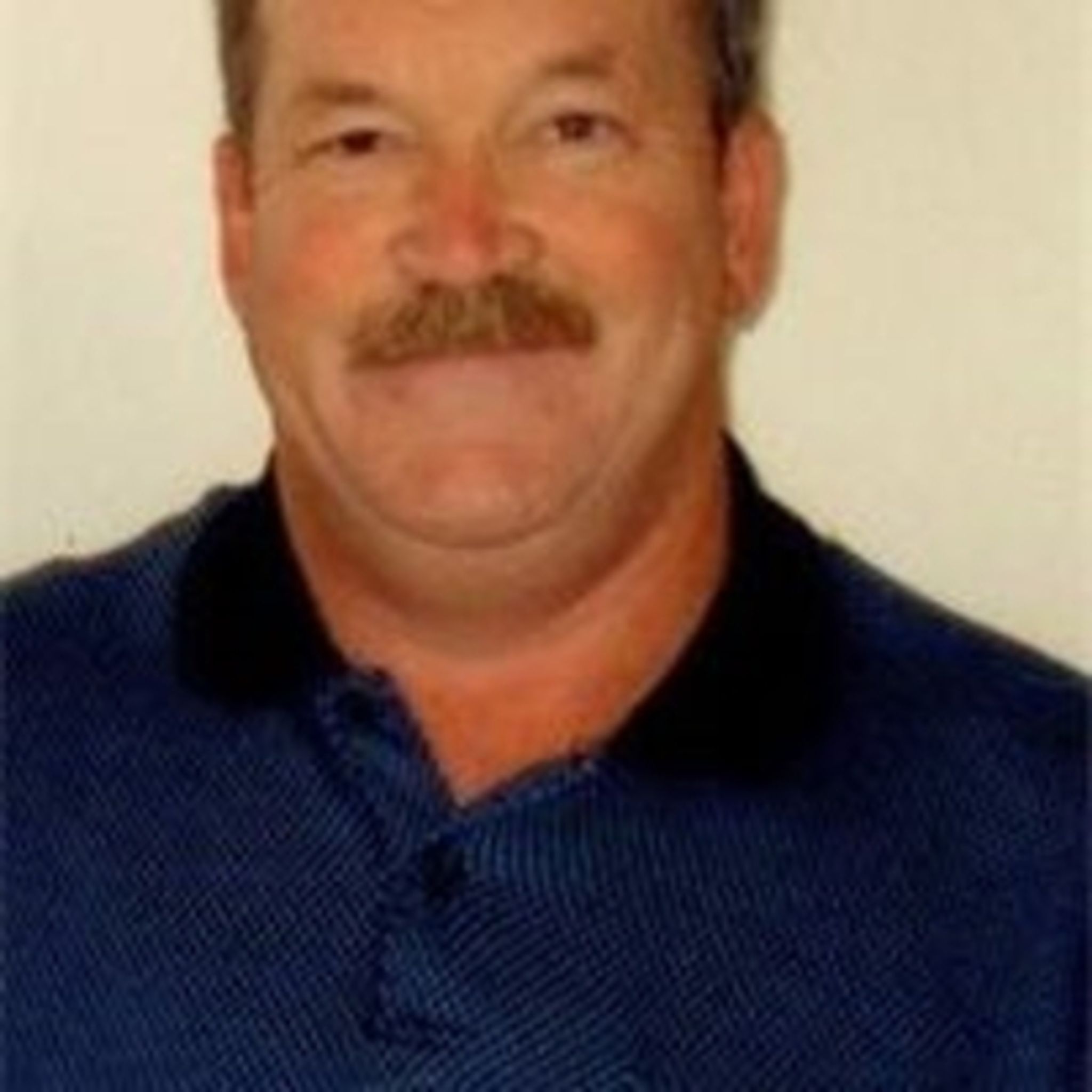 Robert Lingner, Jr. photo gallery image 1 of 1
