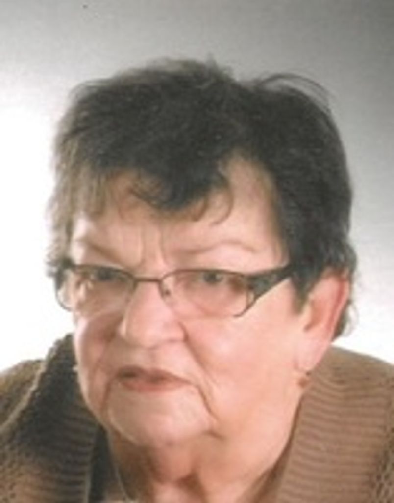 Lillian Hof