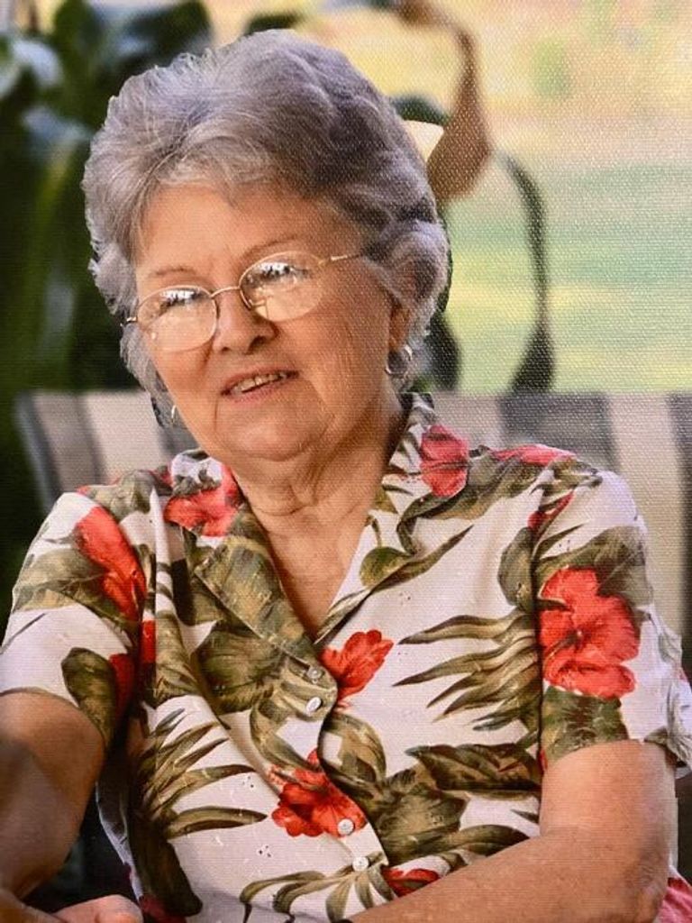 Alma "Teddie" Lee