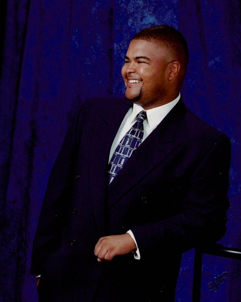 Gordon Lamar Lott Profile Photo