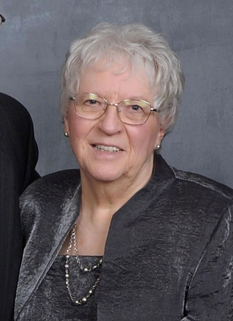 Geneva Barrington Profile Photo