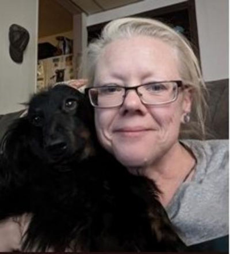 Christi Sue Hutchinson Profile Photo