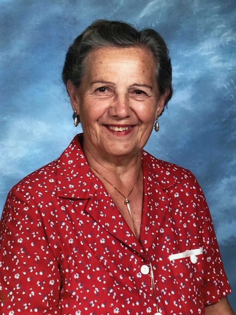 Anna Mayer Towarnicki Profile Photo