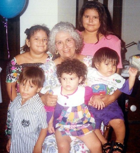 Yolanda C. Gonzalez photo gallery thumbnail 131 of 357
