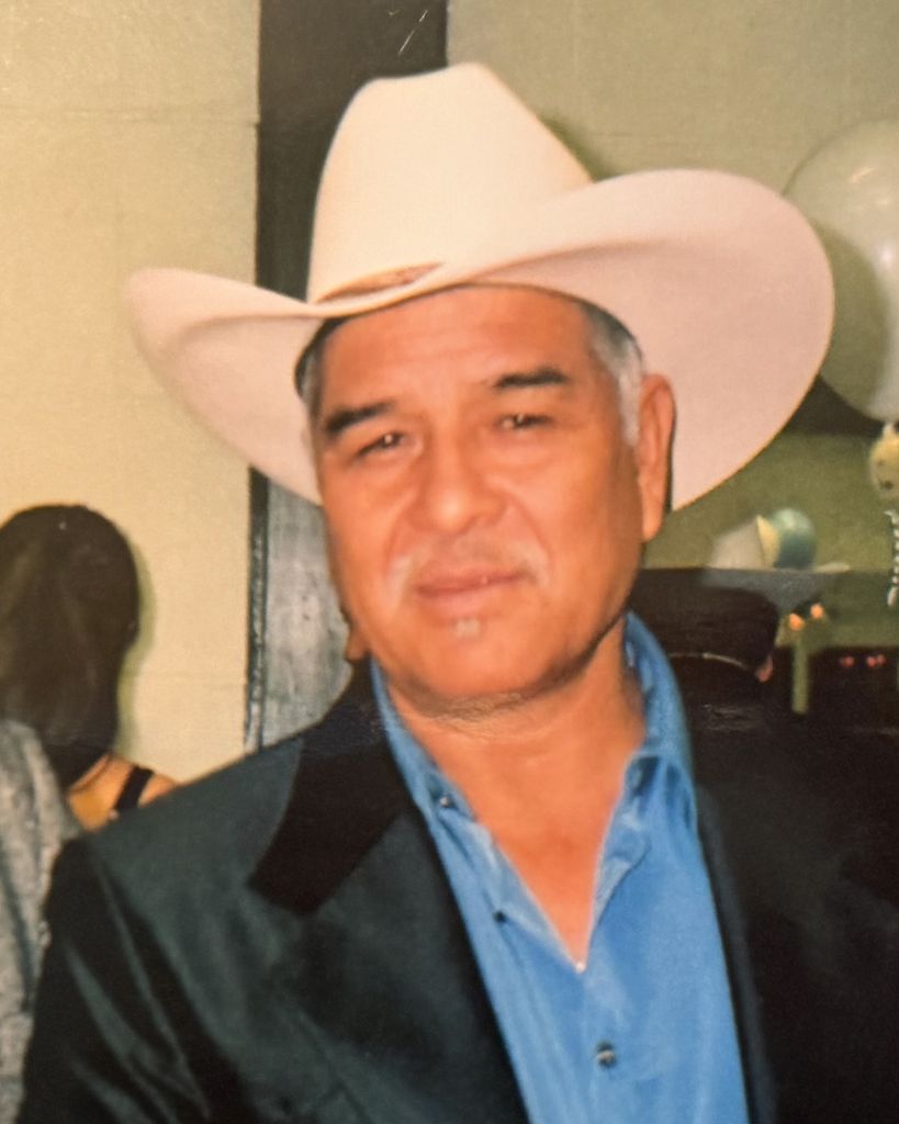 Salvador Hernandez Profile Photo