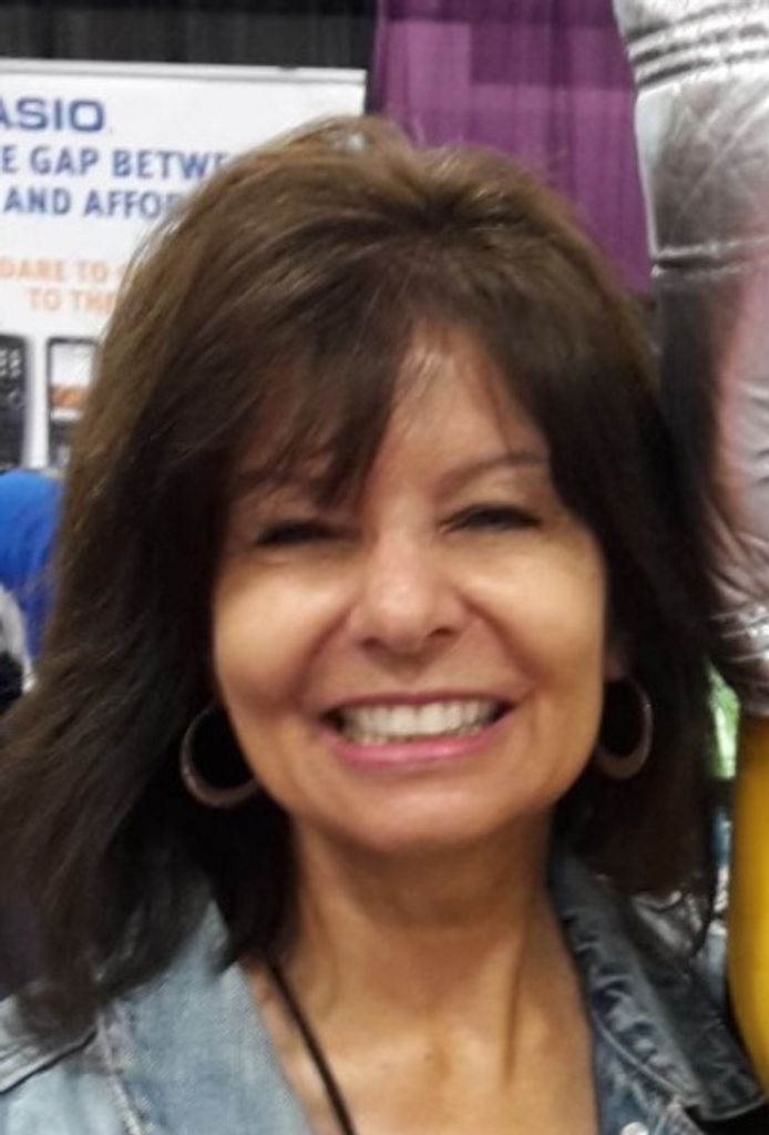 Lisa Crumpler Profile Photo