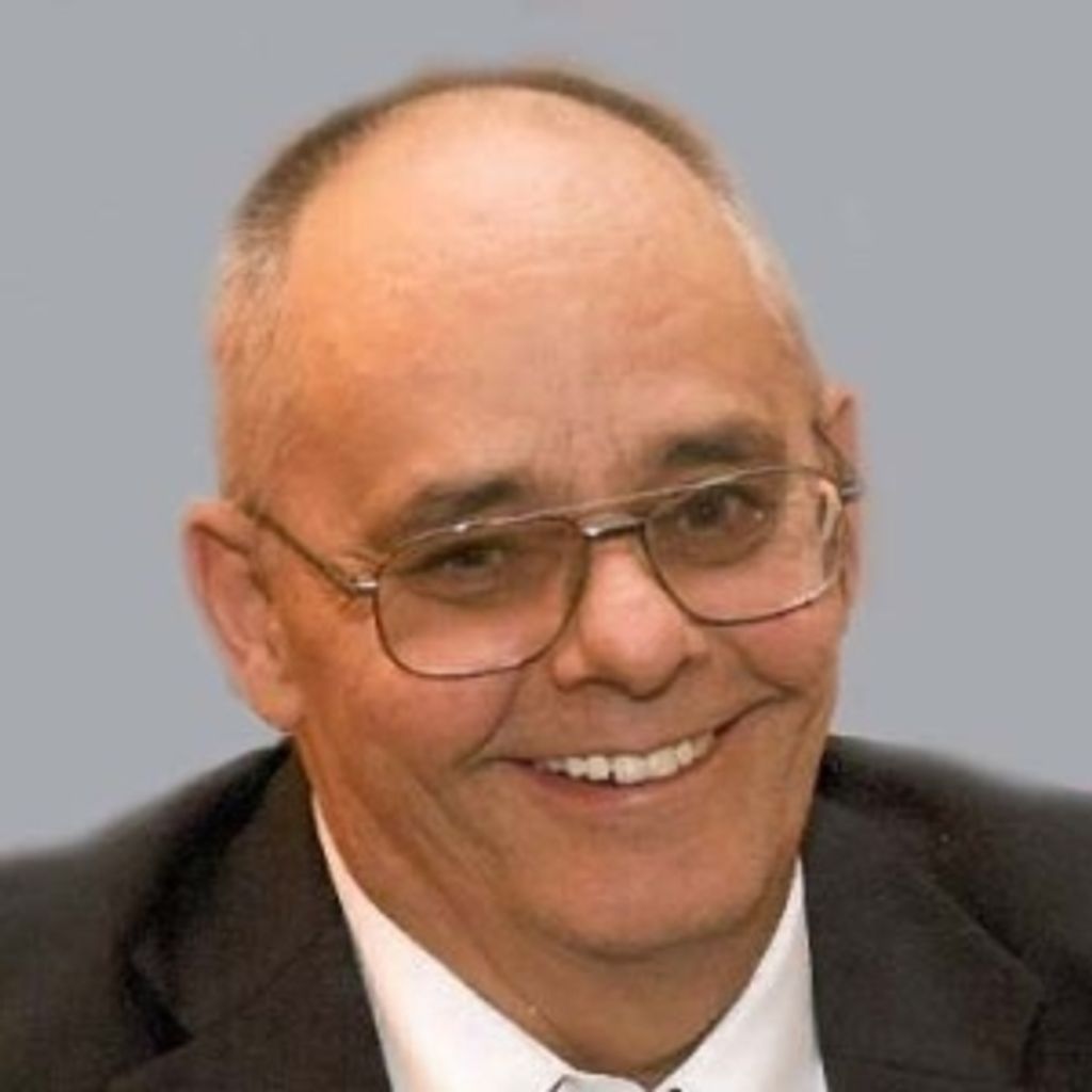 Thomas L. Handlang