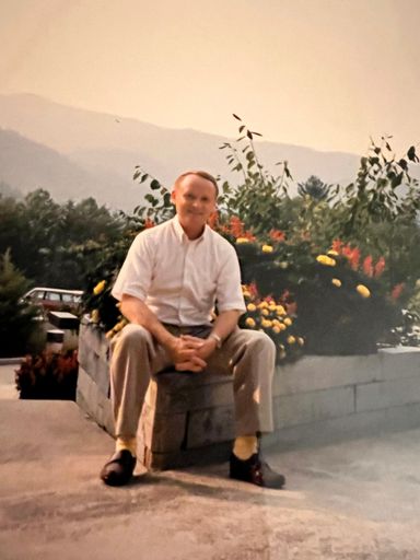 Mr. Gerald Carlyle Bowen photo gallery thumbnail 30 of 31
