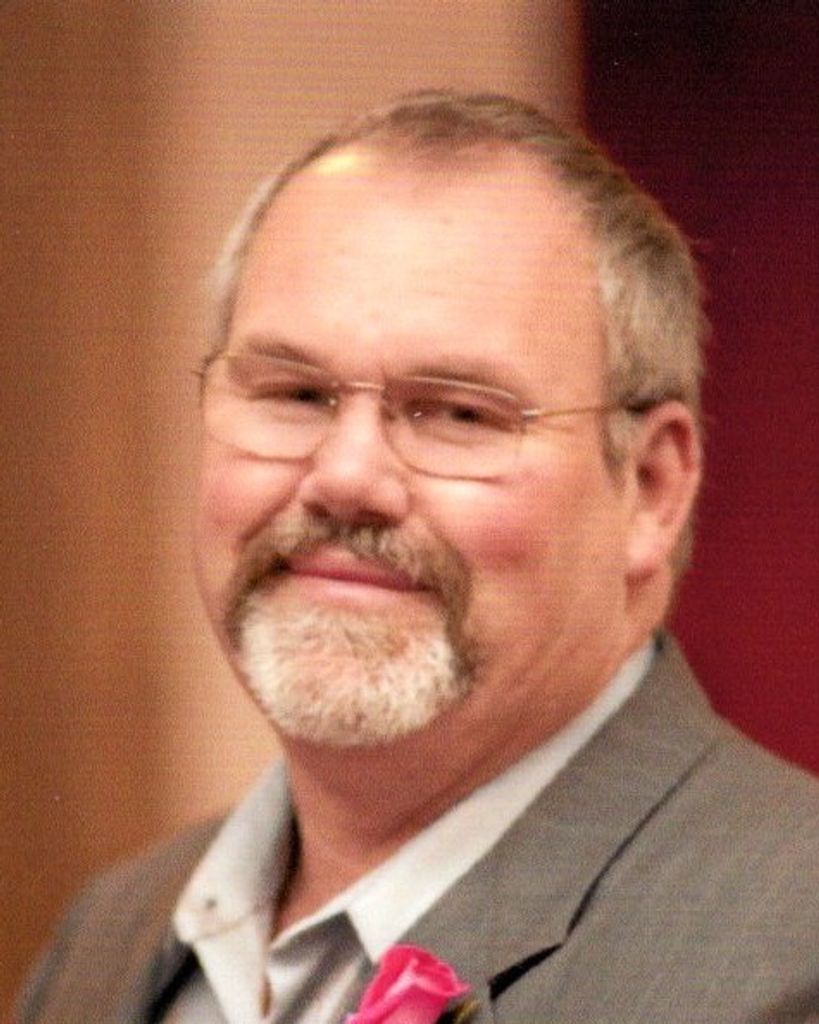 Derek Allen Riley Profile Photo