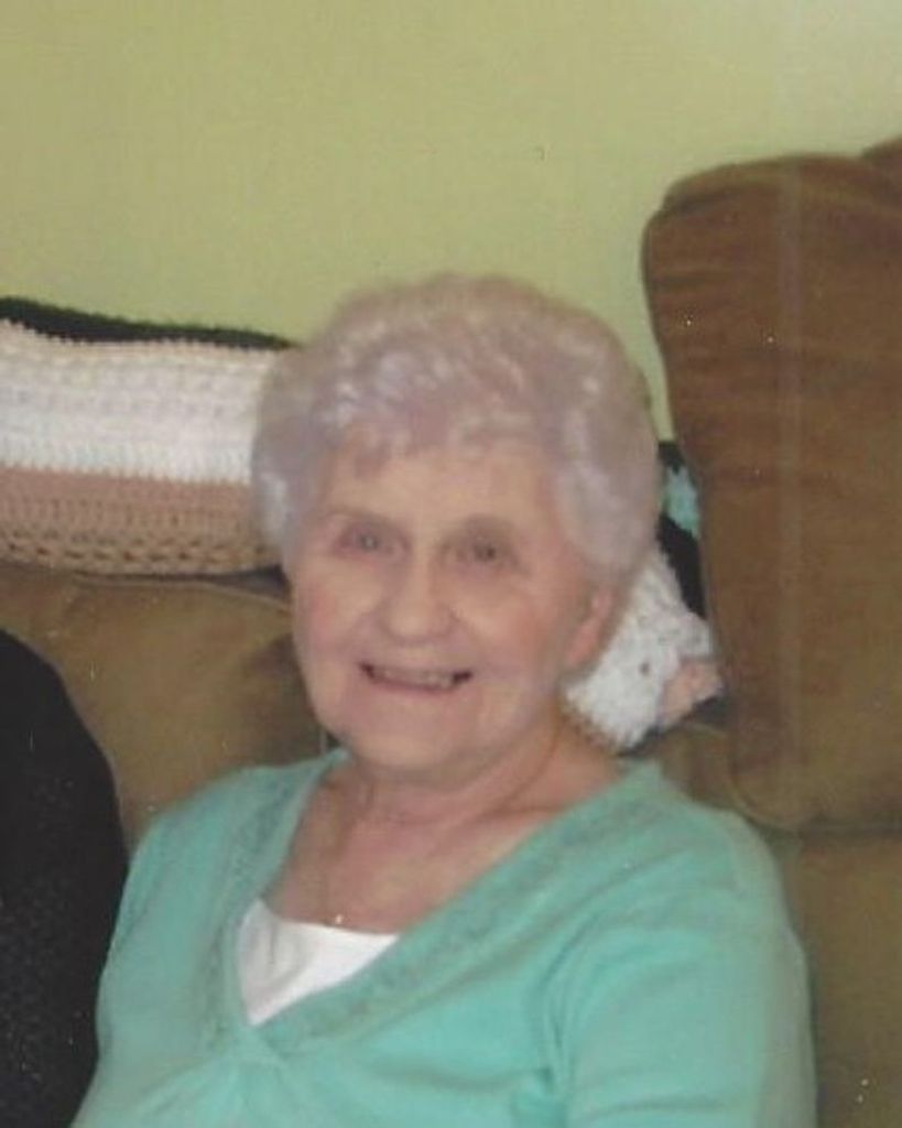 Evelyn I. (Drews) Hvoslef