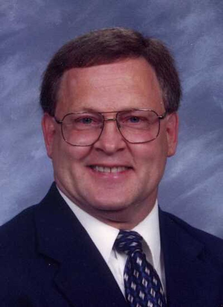 Roger Eugene (Gene) Hefner Profile Photo
