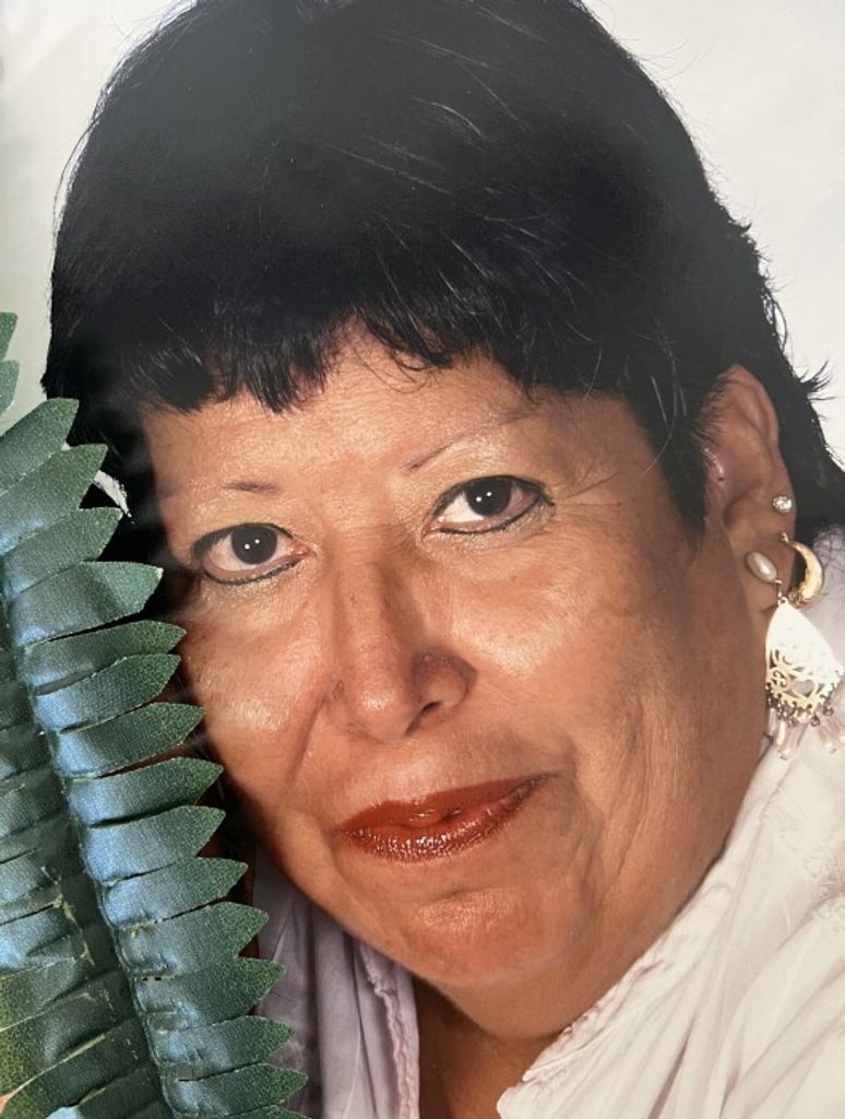 Maria Esparza Profile Photo