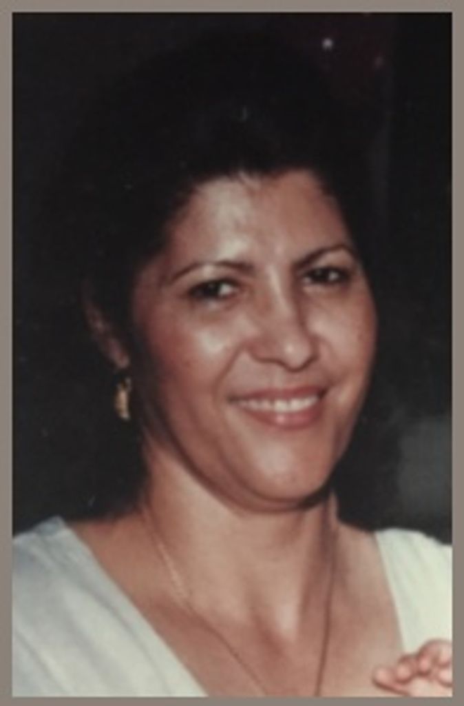 Candida R. Fernandez