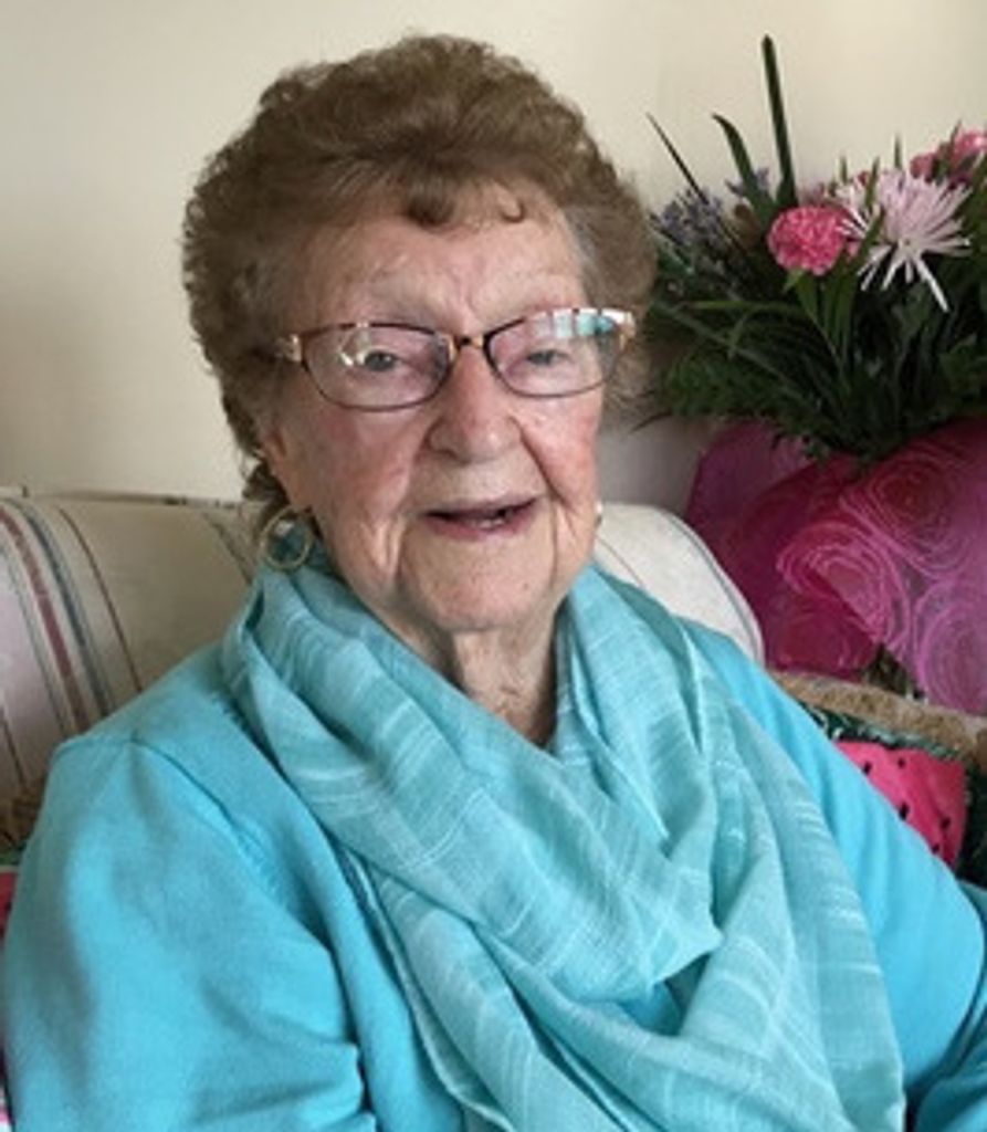 Nina Giles Profile Photo