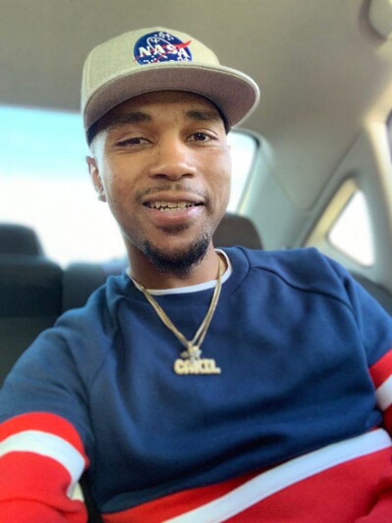 Joshua Deshon Lockhart Profile Photo