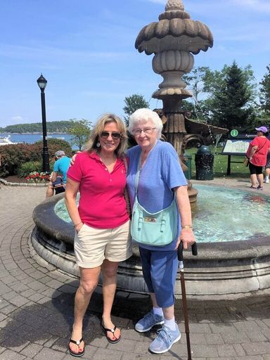 Lori Newcomb photo gallery thumbnail 25 of 130