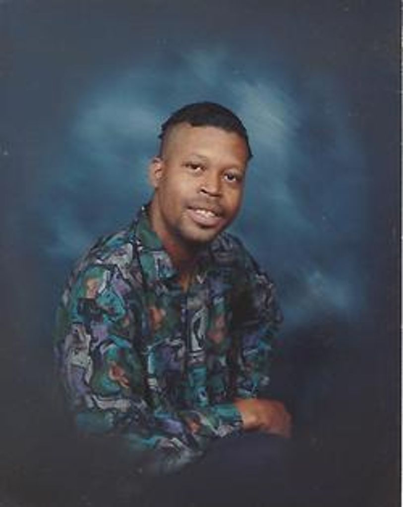 Ezell "Bopete" Woods, Jr. Profile Photo