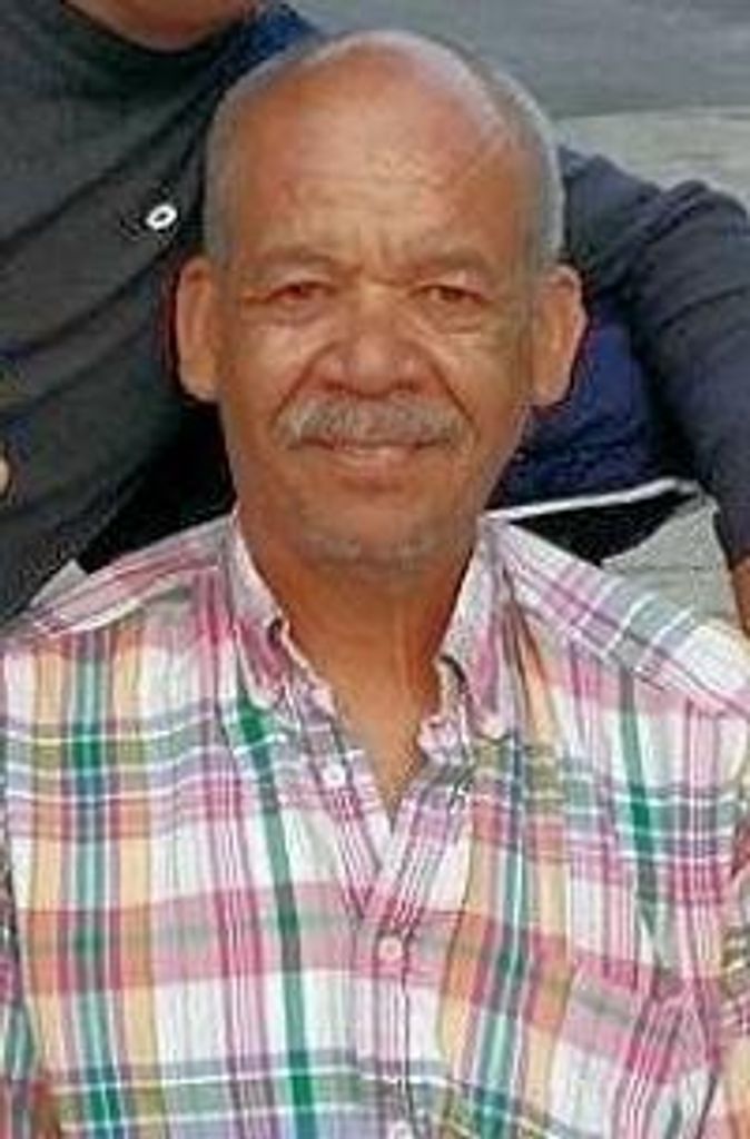 Edwin  Sanchez