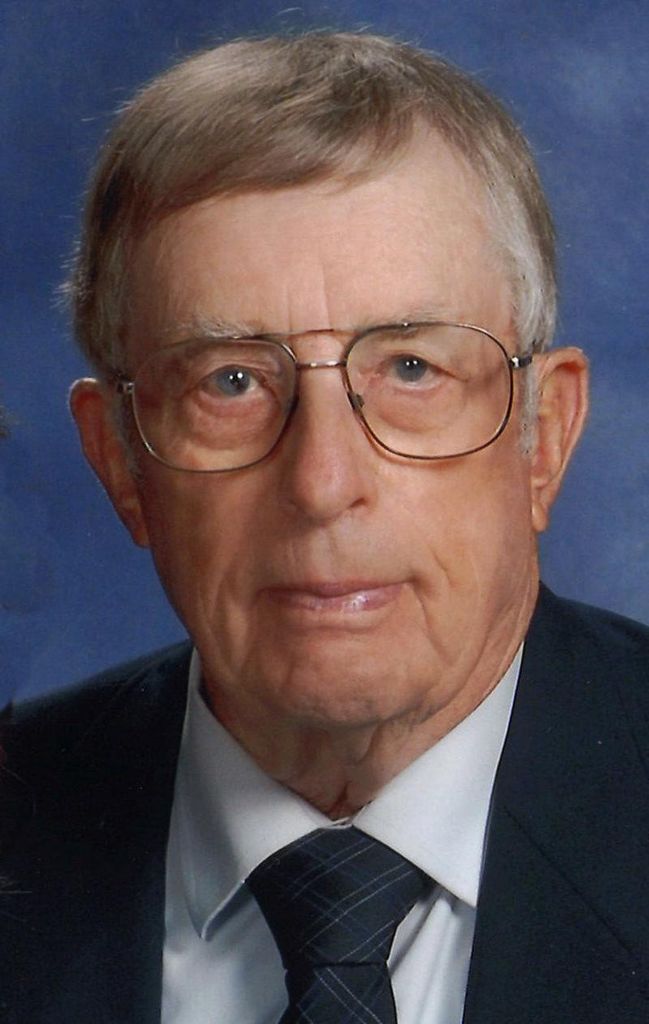 Les Earl Stewart Profile Photo
