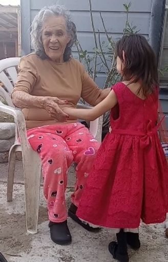 Maria Deleon Ambriz photo gallery thumbnail 160 of 187
