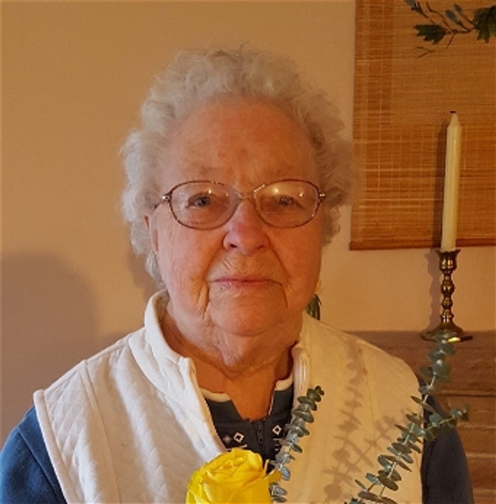 Dorothy E. Hendrickson (Carlson)