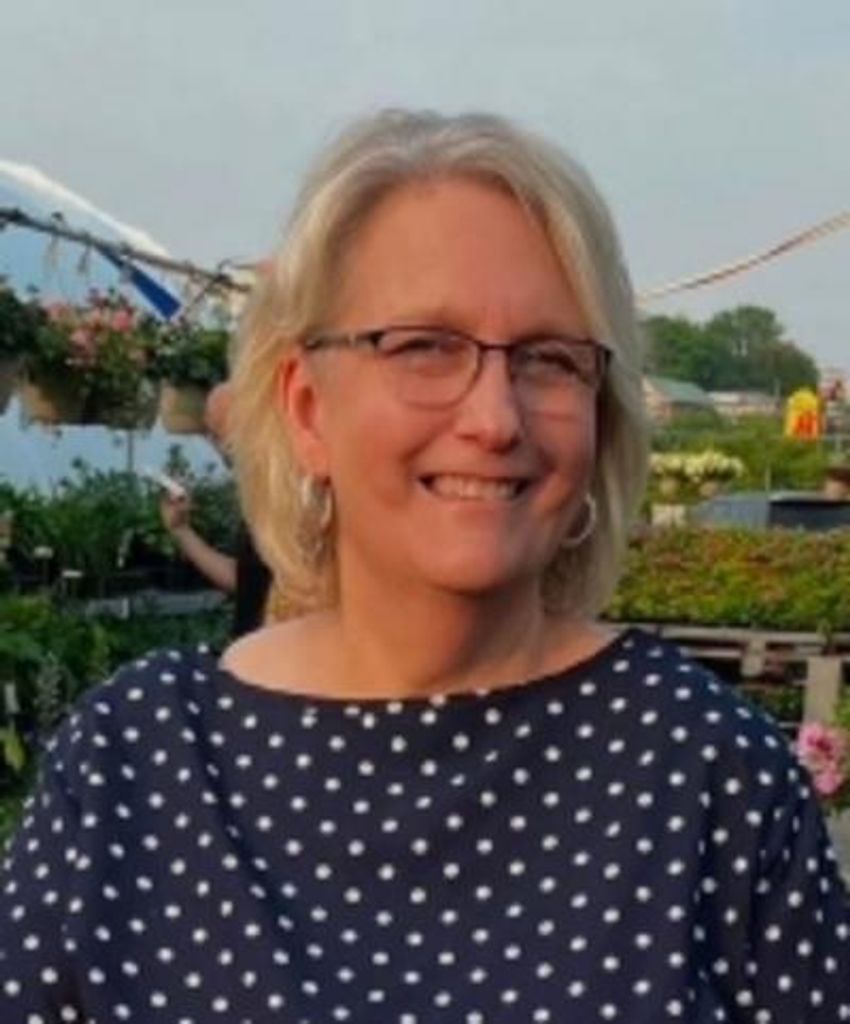 Joanne M Loeffelholz