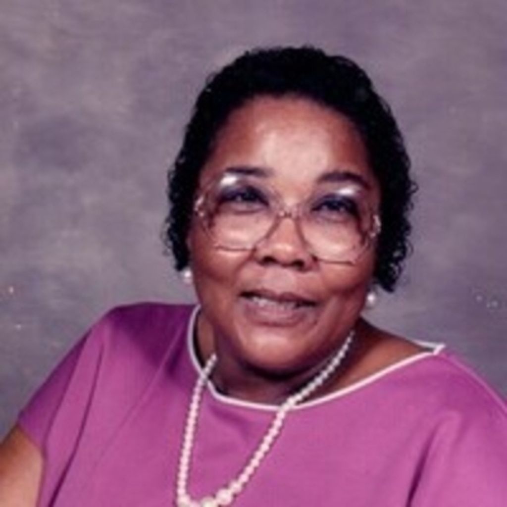 Mildred R Moreland