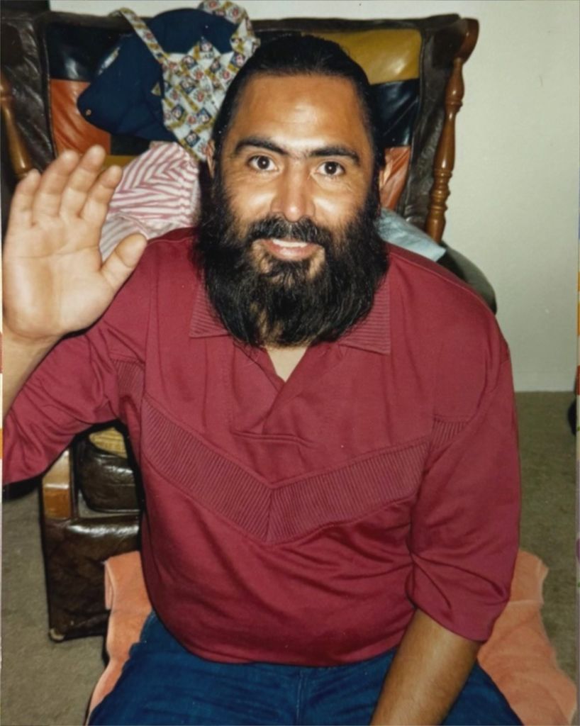 Robert Martinez Profile Photo