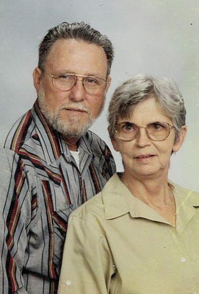 Christopher Lloyd Peek Profile Photo