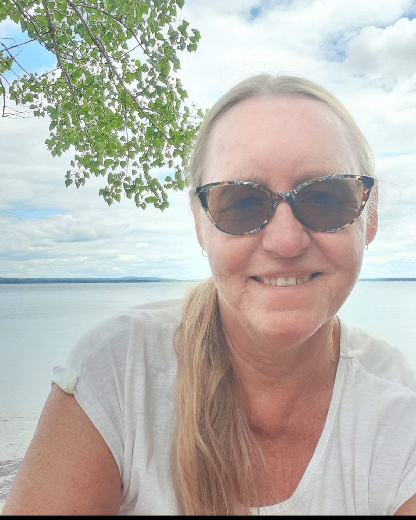 Lorna Anne Handke