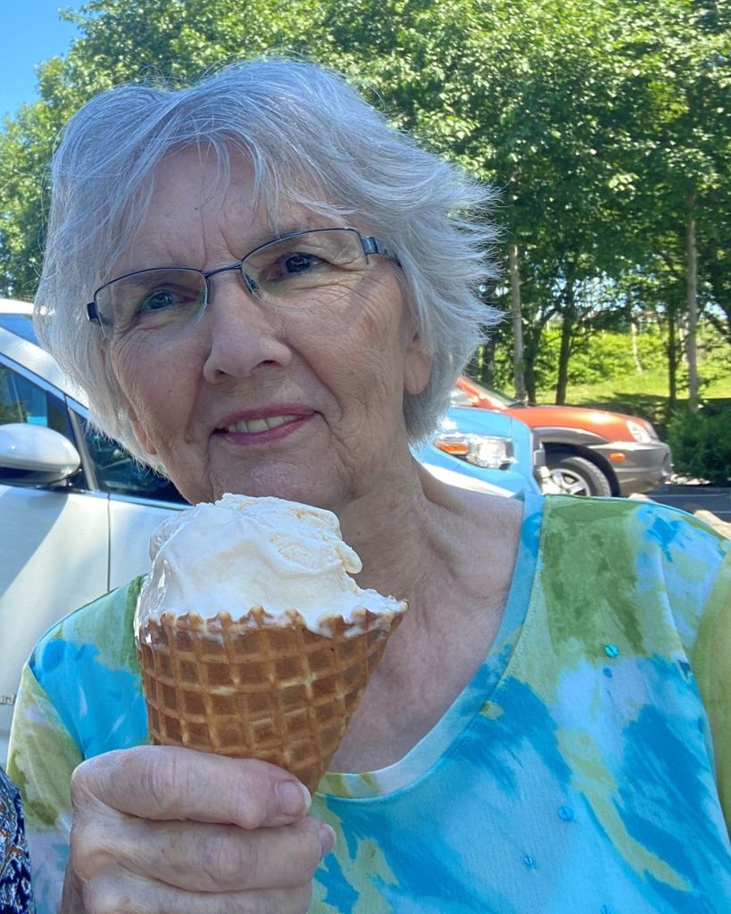 Dolores Arline Train Profile Photo