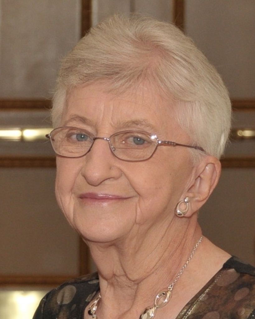 Earlene W. Ross