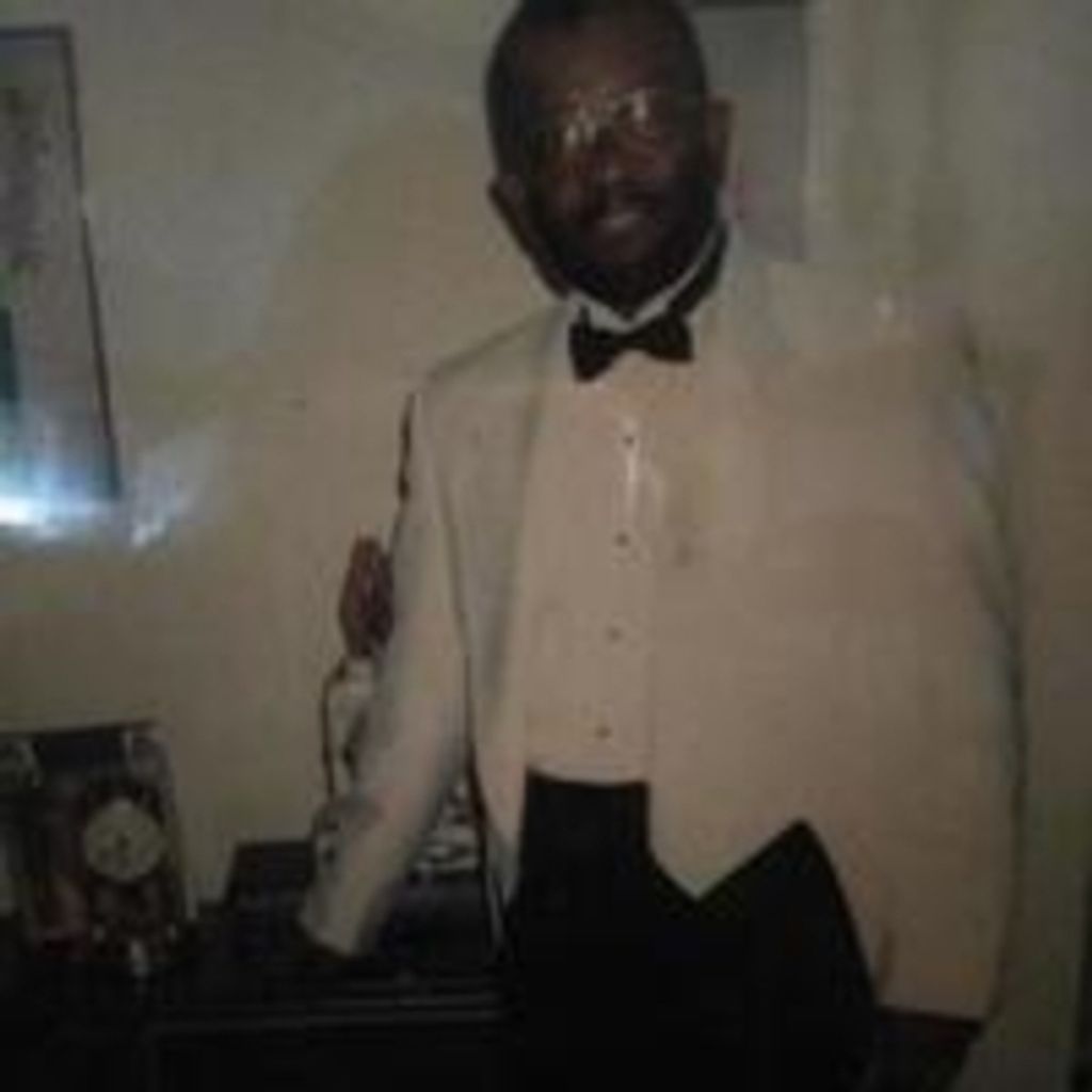 Frank Lewis