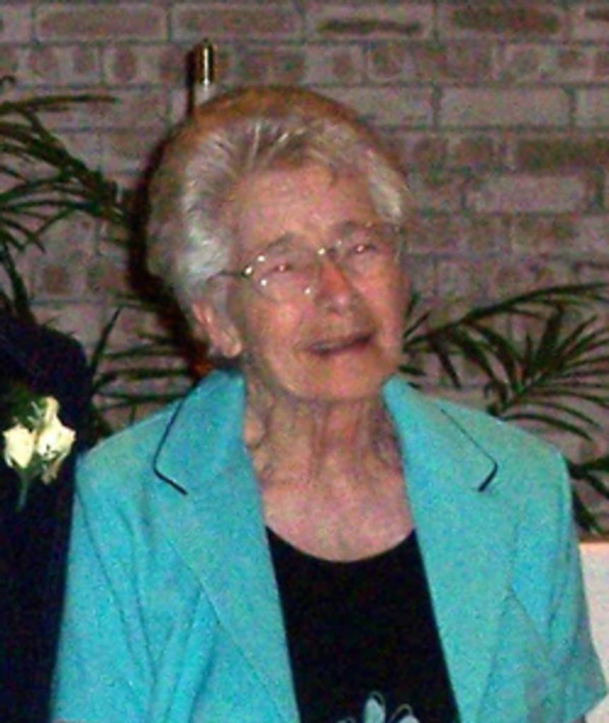 Stella Roggow Profile Photo